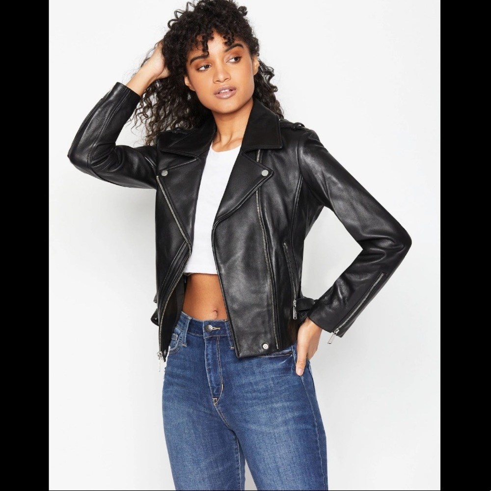 BCBG CLASSIC LEATHER MOTO JACKET *MINT CONDITION
